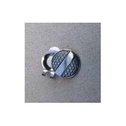Hatclip med magnetisk markeringsknapp