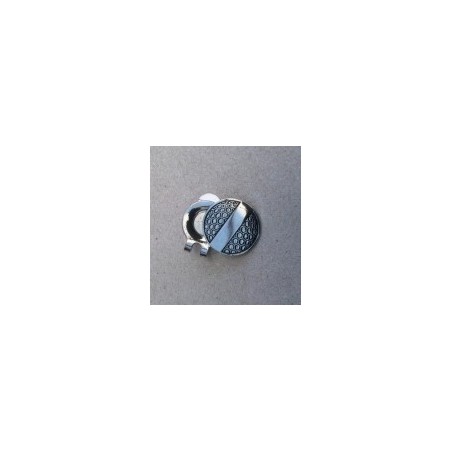 Hatclip med magnetisk markeringsknapp